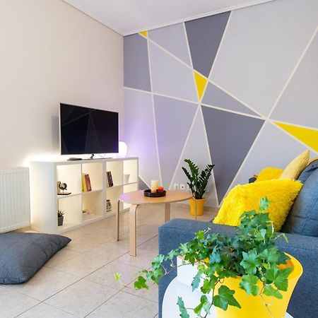 Yelayellow House Near To Airport, Rafina Port And Metropolitan Expo Artemida  Exterior foto