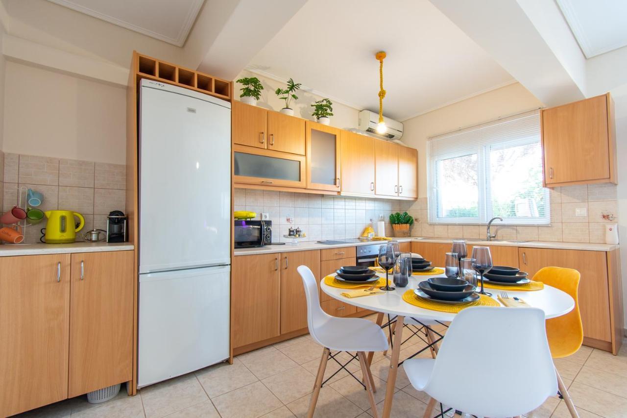 Yelayellow House Near To Airport, Rafina Port And Metropolitan Expo Artemida  Exterior foto
