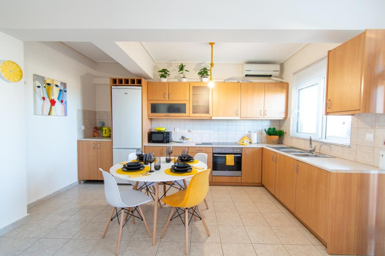 Yelayellow House Near To Airport, Rafina Port And Metropolitan Expo Artemida  Exterior foto